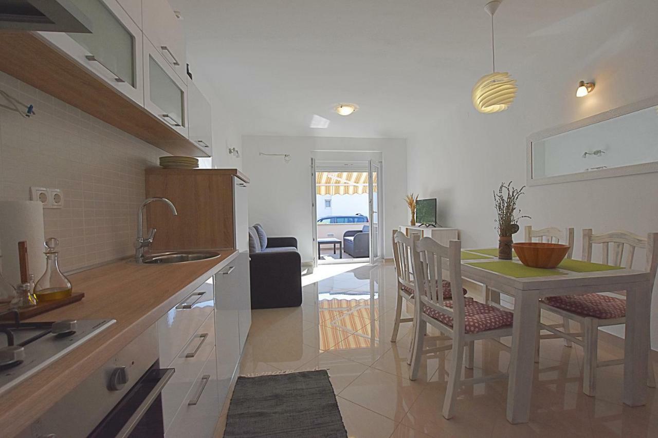 Marine Apartment Sukosan Exterior photo